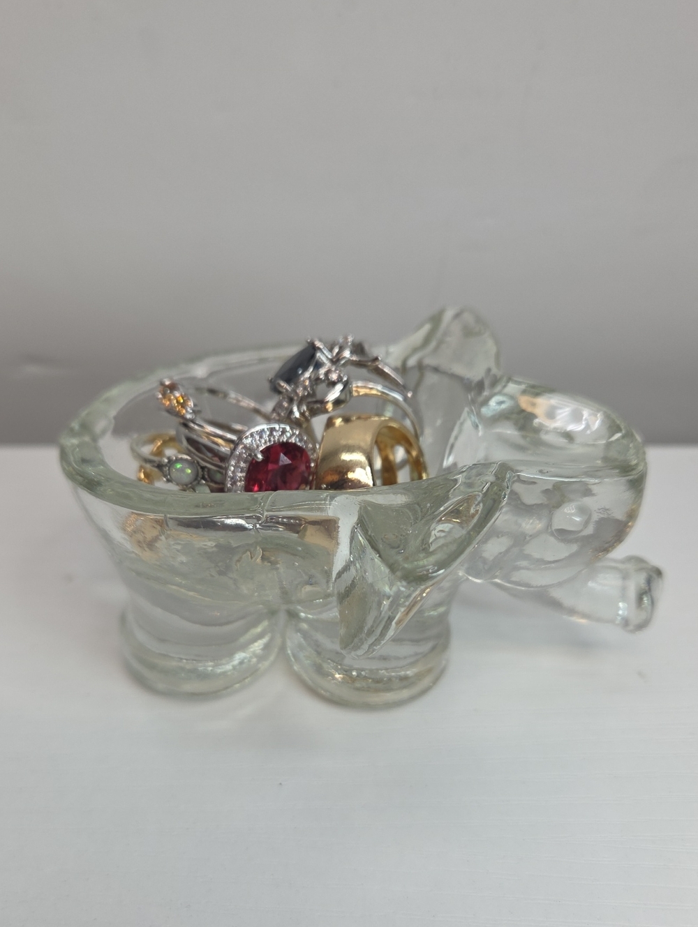 Glass Elephant Filled With 6-7 Rings